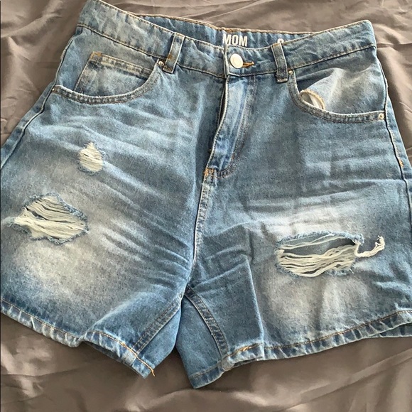 Shorts - Picture 1 of 2